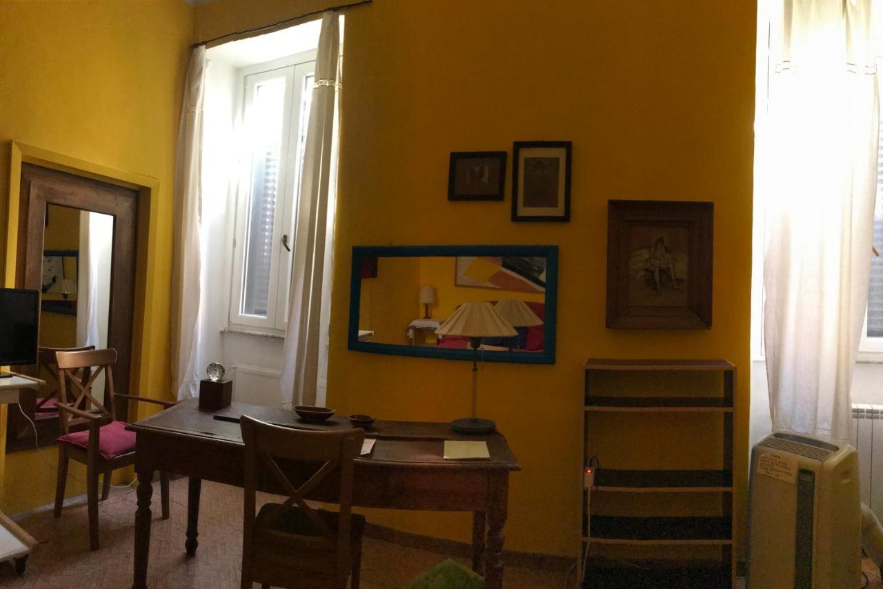 Appartamento Del Boschetto Rome Exterior photo